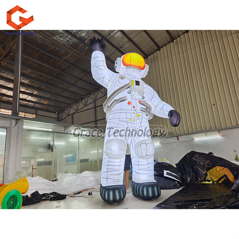 Holiday Inflatable Astronaut Replicas Outdoor Lighted Inflatable Spaceman Decorations