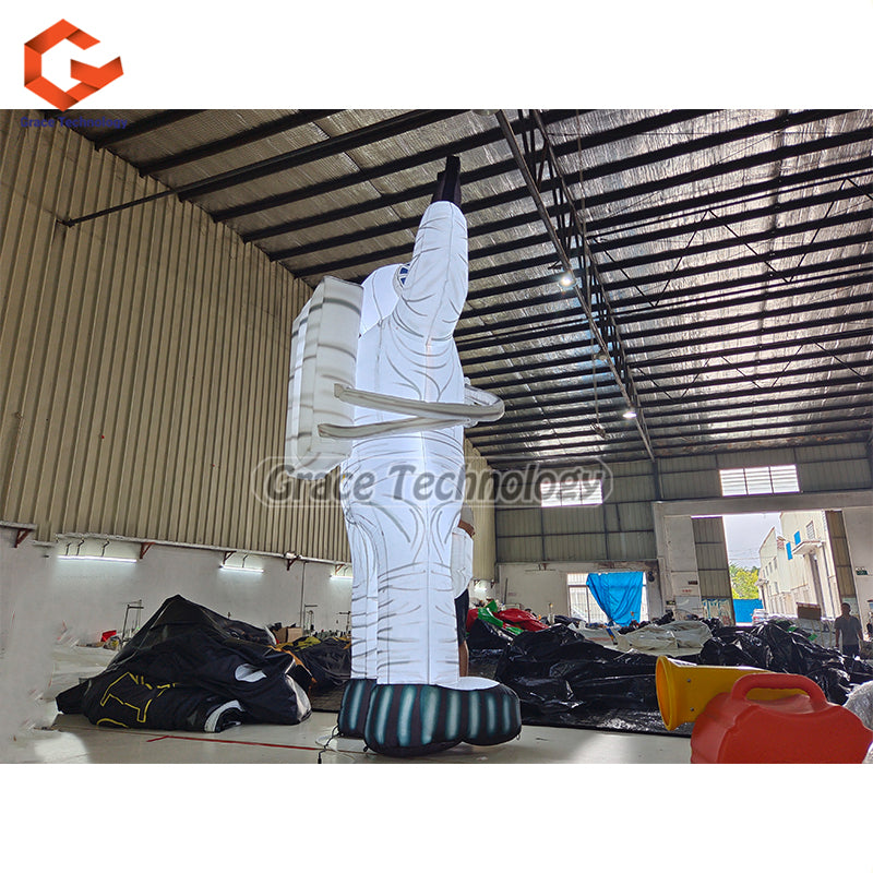 Holiday Inflatable Astronaut Replicas Outdoor Lighted Inflatable Spaceman Decorations