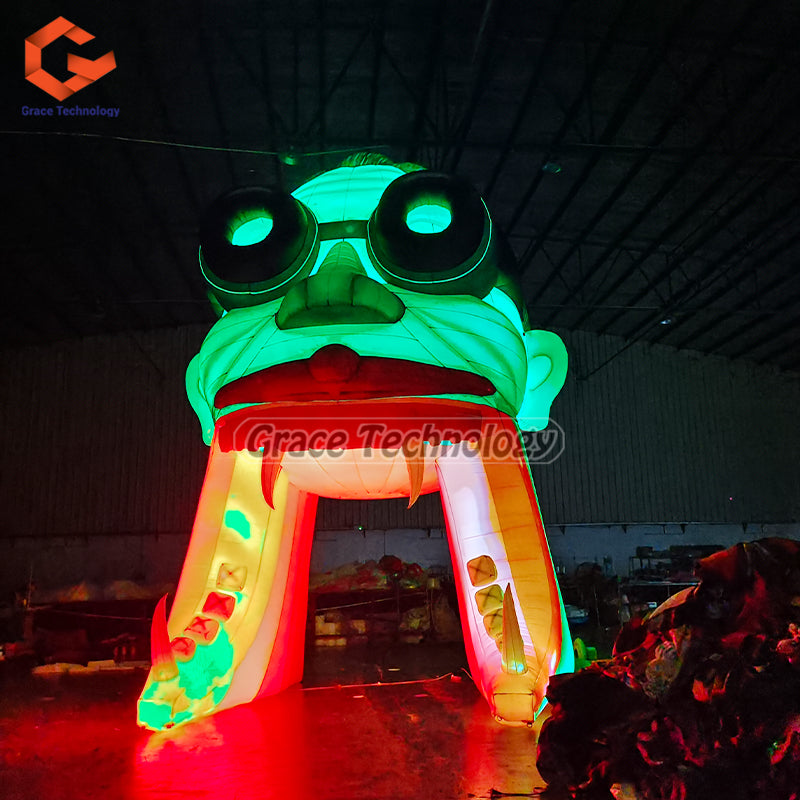 Scary Halloween Inflatable Vampire Dracula Head Tunnel Inflatable Sports Tunnel for Festival