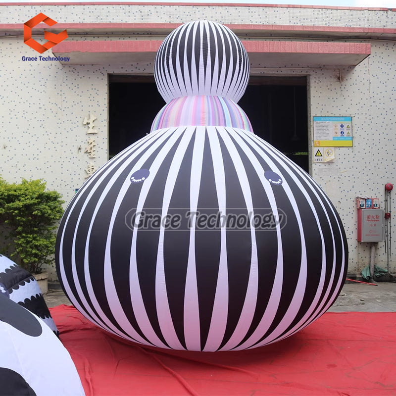 Interactive Inflatable Art Exhibition Custom Characters Inflatable Sculptures for Museum Decorations