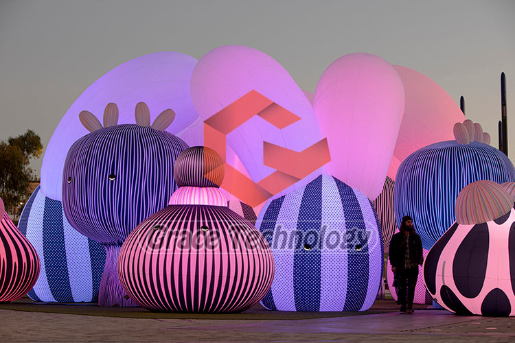 Interactive Inflatable Art Exhibition Custom Characters Inflatable Sculptures for Museum Decorations