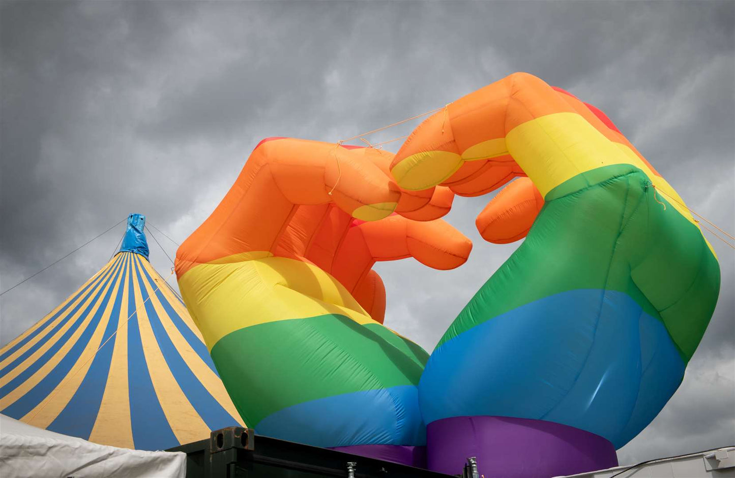Giant Inflatable Hand Model with Air Blower for Outdoor Advertising